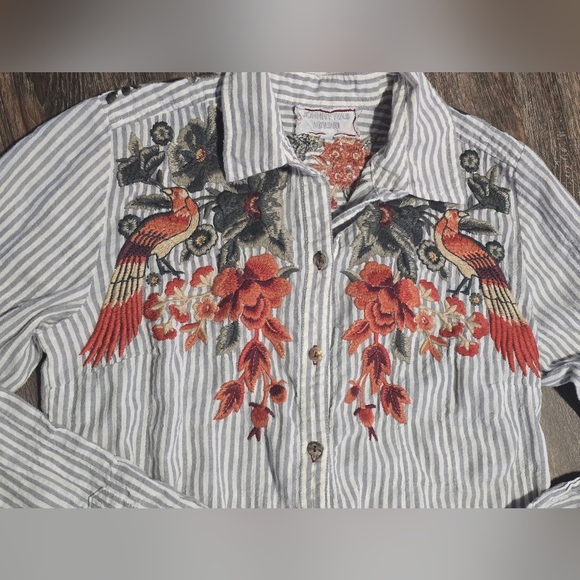 Johnny Was Workshop Button Down Shirt Lot of 2 Size Small - Picture 6 of 15